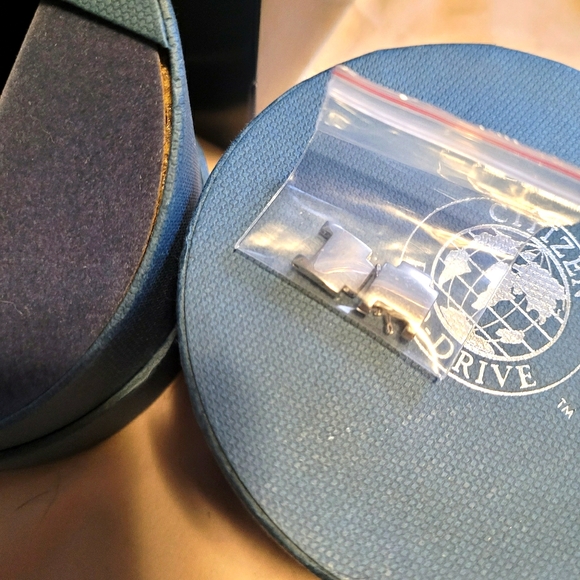 WOMEN'S CITIZEN ECO-DRIVE BANGLE WATCH EUC - Picture 9 of 16